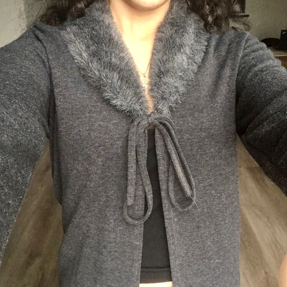 Vintage Fuzzy Soft Fur Collar Sweater Top - Picture 2 of 4